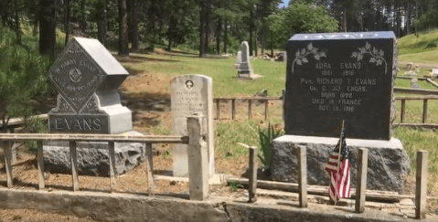 The Keystone Cemetery Is One Of South Dakota's Spookiest Cemeteries