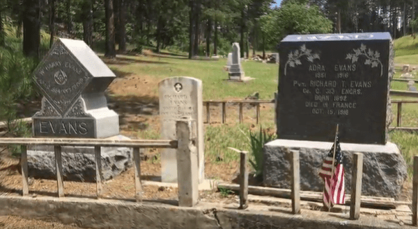 The Keystone Cemetery Is One Of South Dakota’s Spookiest Cemeteries