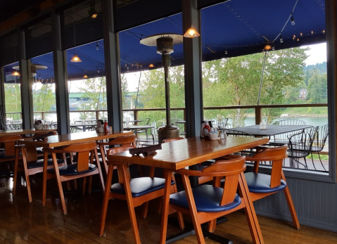 Dine Right On The Willamette River At The Beautiful Rivershore Bar & Grill In Oregon