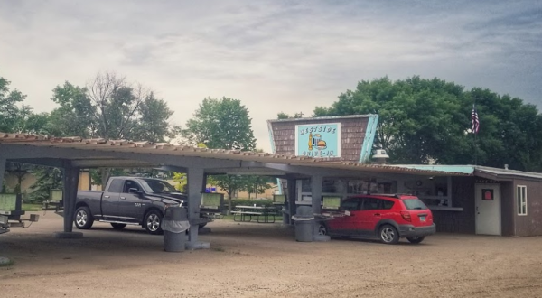 Visit Westside Drive-In, The Small Town Burger Joint In North Dakota That’s Been Around Since 1958