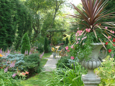 The Tarbin Gardens Walk In New Hampshire Feels Like A Fairytale