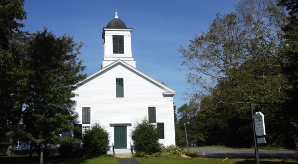 The First Congregational Church Is The Oldest In Maine, Dating Back To The 1700s