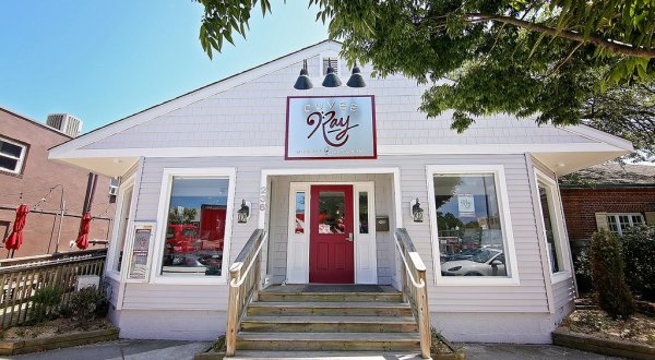 Cuvée Ray Is A Wine Bar In Delaware That Offers More Than 170 Wines By The Glass