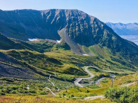 The Mount Alyeska Trail Is A Beautiful Hike In Alaska With A Mouthwatering Restaurant Right Along It
