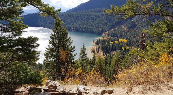 Take A Short Hike To A Stunning Overlook On The Phelps Lake Trail In Wyoming