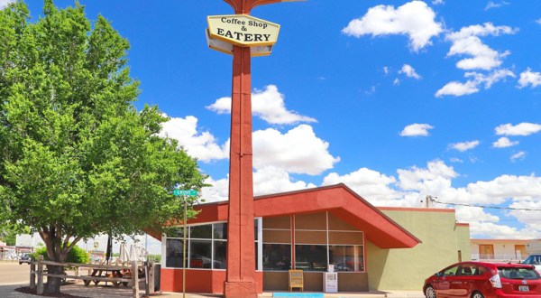 Enjoy Nostalgia At Kix On 66, A Classic Diner In New Mexico