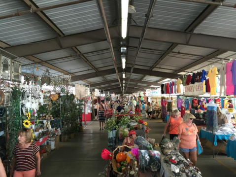 Over 1500 Vendors Set Up Shop At Mesa Market Place In Arizona