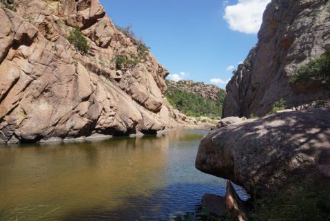 Head To The Narrows Trail In The Wichita Mountains For A Gorgeous Hike In Oklahoma