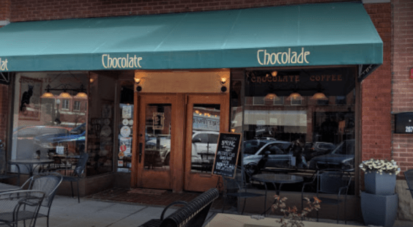 Indulge In A 1-Pound, Double Dipped Chocolate Caramel Apple At Nouveau Chocolates In Oklahoma