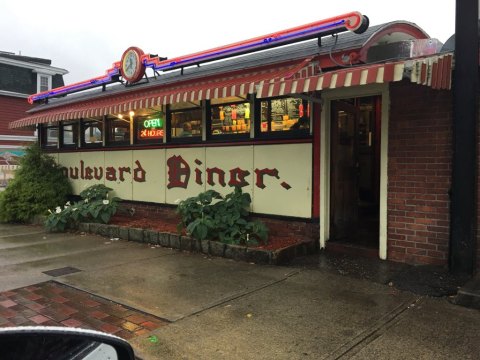 Visit Boulevard Diner, The Burger Joint In Massachusetts That’s Been Around Since 1936