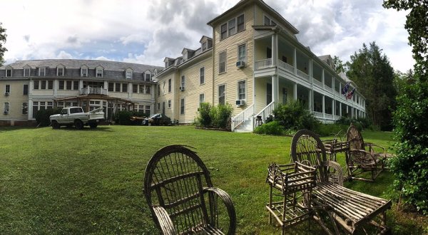 Stay Overnight In The 113-Year-Old Grand Old Lady Hotel, An Allegedly Haunted Spot In North Carolina