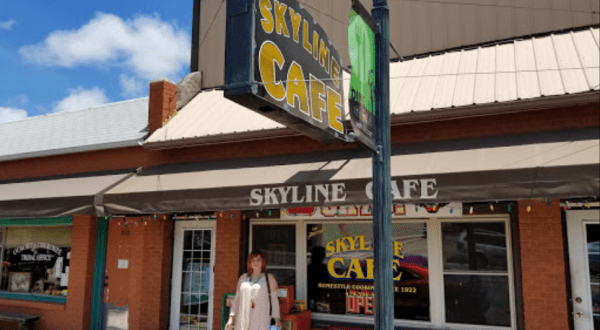 Dining At Skyline Cafe Is A Timeless Arkansas Tradition