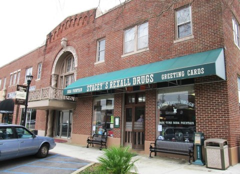 Stacey's Olde Tyme Soda Fountain In Alabama Will Fill You With Nostalgia