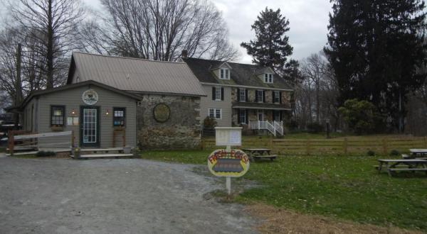Stop By Woodside Farm Creamery, A Charming Ice Cream Shop With Delicious Hard Scoop In Delaware