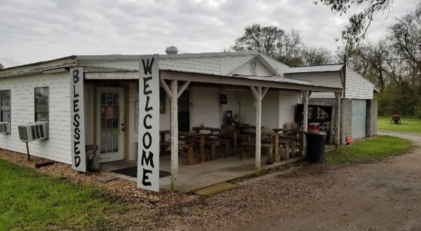 The One Ramshackle Hut In Louisiana With Delicious Homestyle Lunches Is Glenda’s Creole Kitchen