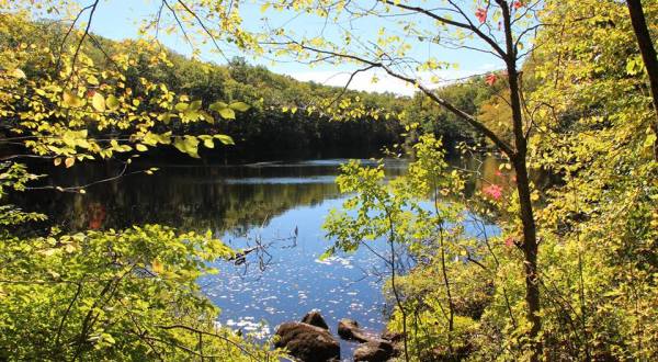 Devil’s Den Preserve Is The Most Peaceful Place To Experience Fall Foliage In Connecticut