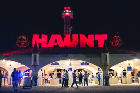 Test Your Bravery At Kings Dominion Halloween Haunt, A Frightful Theme Park Adventure In Virginia