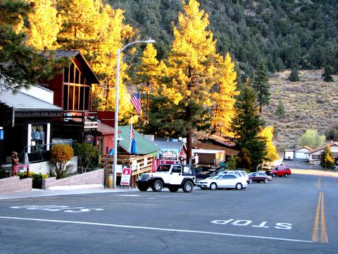 Wrightwood Is The One Southern California Town Everyone Must Visit This Fall