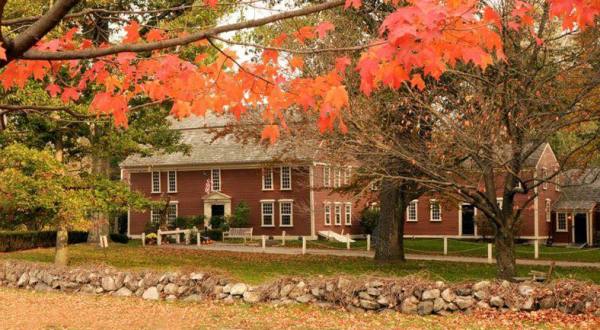 Longfellow’s Wayside Inn In Massachusetts Might Just Be America’s Most Haunted Hotel