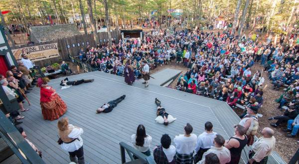 Join Thousands Of Other Massachusett Natives At This Year’s Gigantic Renaissance Festival