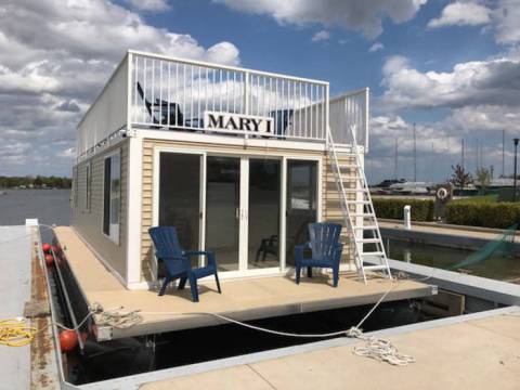 Go Glamping On The Water In A Charming Floating Cottage On The Edge Of The Sturgeon Bay Canal