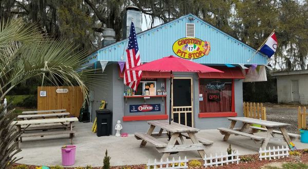 Some Of The Best Hot Dogs And Jersey Italian Sausage Are Found At Chester’s Pit Stop In South Carolina