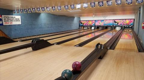 A Combination Pizzeria And Bowling Alley, Algoma Pizza Bowl Is One Destination The Whole Family Will Love