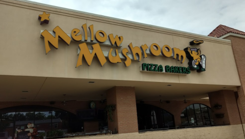 The Grooviest Place To Dine In Louisiana Is Mellow Mushroom, A Hippie-Themed Restaurant