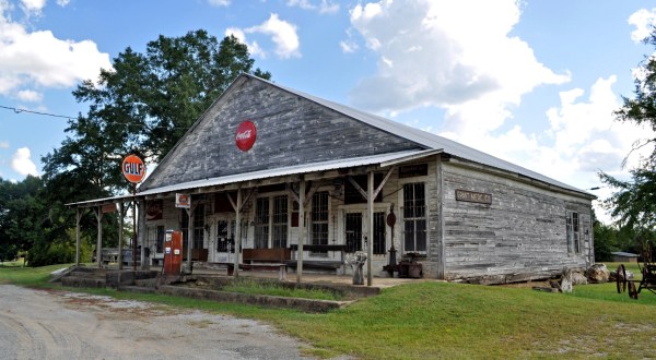 A Visit To The Old Grant Country Store In Alabama Will Take You Back In Time