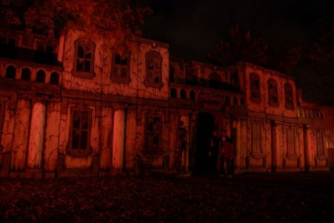 This Year Is Your Last Chance To Visit Wisconsin Fear Grounds, The Nation's Most Horrifying Haunted House