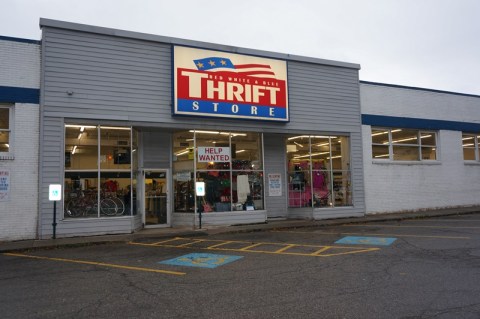 Visit The Unique Red, White & Blue Thrift Store In Pennsylvania That Has A Half-Price Sale Every Day