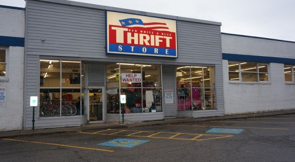 Visit The Unique Red, White & Blue Thrift Store In Pennsylvania That Has A Half-Price Sale Every Day