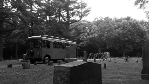 Hop Aboard Wisconsin's Trolley Of The Doomed For A Haunted History Tour Like No Other