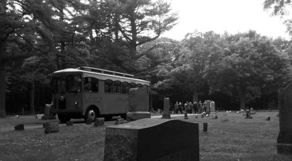 Hop Aboard Wisconsin’s Trolley Of The Doomed For A Haunted History Tour Like No Other