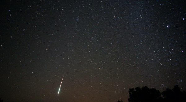 The Texas Sky Will Light Up With Shooting Stars And A Nearly Full Moon This Week During The Taurid Meteor Shower