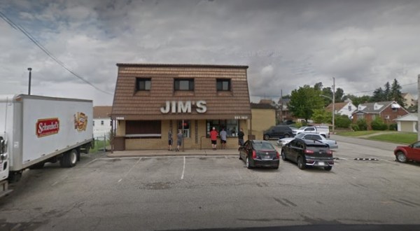 Jim’s Is An Old Fashioned Drive-In Restaurant Near Pittsburgh That Hasn’t Changed In Decades