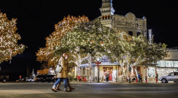The Most Enchanting Christmastime Main Street In The Country Is Georgetown In Texas