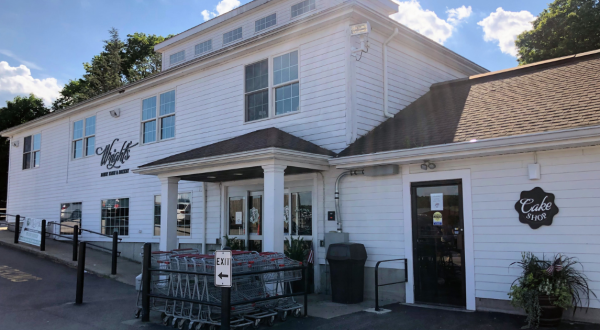 Stock Up On Fresh Baked Sweets And Farm-Fresh Eats At The Bakery On Wright’s Dairy Farm In Rhode Island