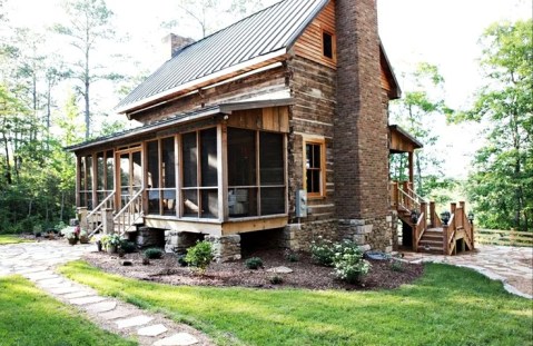 Book A Stay At This Pre-Civil War Log Cabin In Alabama For A Remarkable Fall Getaway