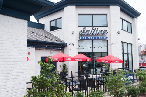 You'll Find Fresh And Delicious Seafood Without Leaving The State At Saltine In Nashville