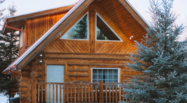 Cozy Up In Your Very Own Cabin At This Log Cabin Village At The Diamond Willow Inn