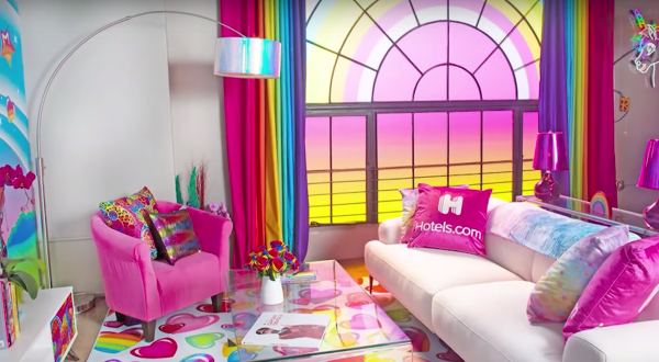 A Lisa Frank Inspired Hotel Room Has Recently Opened In Los Angeles And It’s Magical