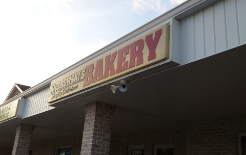 Kiedrowski's Bakery In Ohio Opens At 6 A.M. Every Day To Sell Their Delicious Made From Scratch Pastries