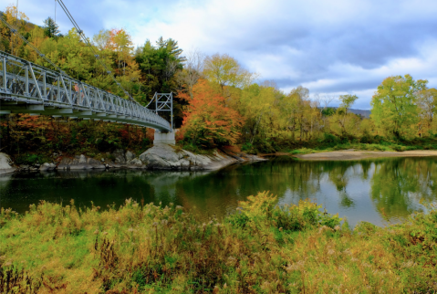 Walk Across The Winooski River Long Trail Footbridge For A Gorgeous View Of Vermont's Fall Colors