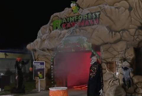 Oddly Enough, There's A Haunted Car Wash In Ohio And It's Just As Terrifying As It Sounds