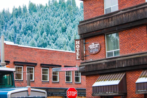 Stay Overnight In The 100 Year-Old Helgeson Hotel, An Allegedly Haunted Spot In Idaho