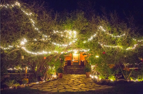 The Fairytale Log Cabin Hideaway In Southern California, Gold Mountain Manor, Is The Dreamiest Place To Spend The Night