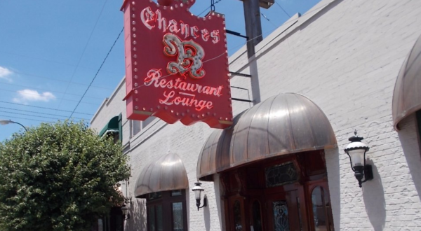 The Sunday Buffet At Chances R In Nebraska Is A Delicious Road Trip Destination