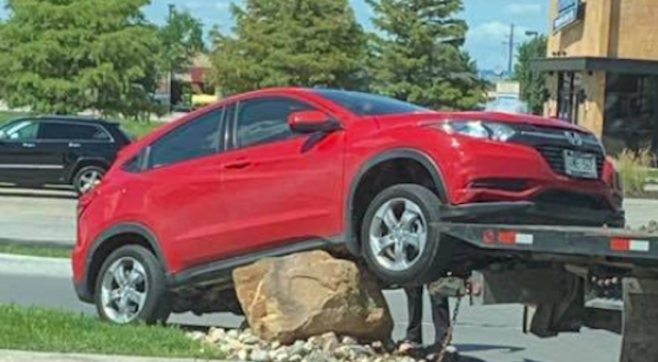 Dozens Of Drivers Have Gotten Stuck On This Now-Infamous Rock In Omaha, Nebraska