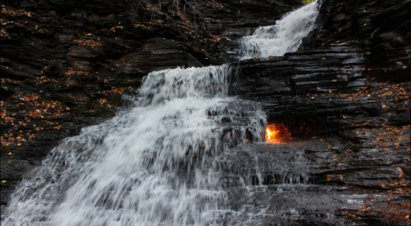 Eternal Flame Falls Near Buffalo Is Unbelievably Beautiful And You’ll Want To Find It
